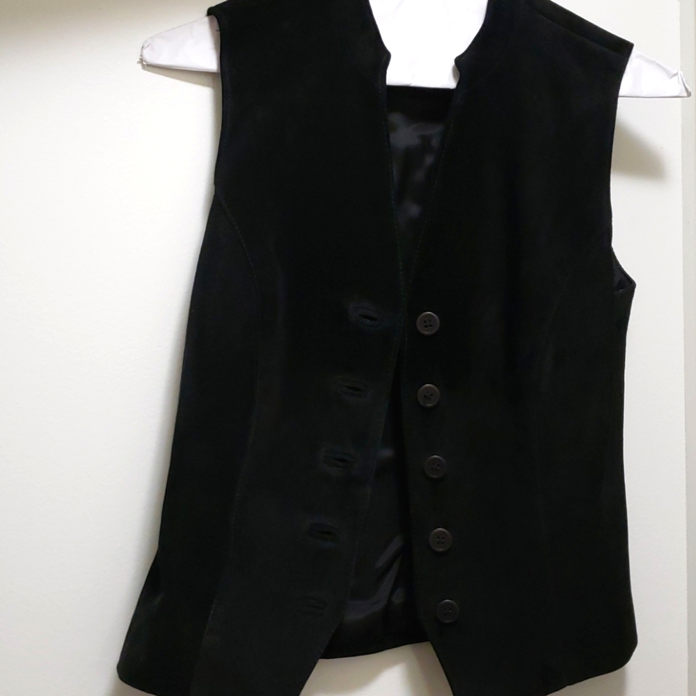 Genuine leather vest by Danier Leather size XS minor signs of wear under armpits